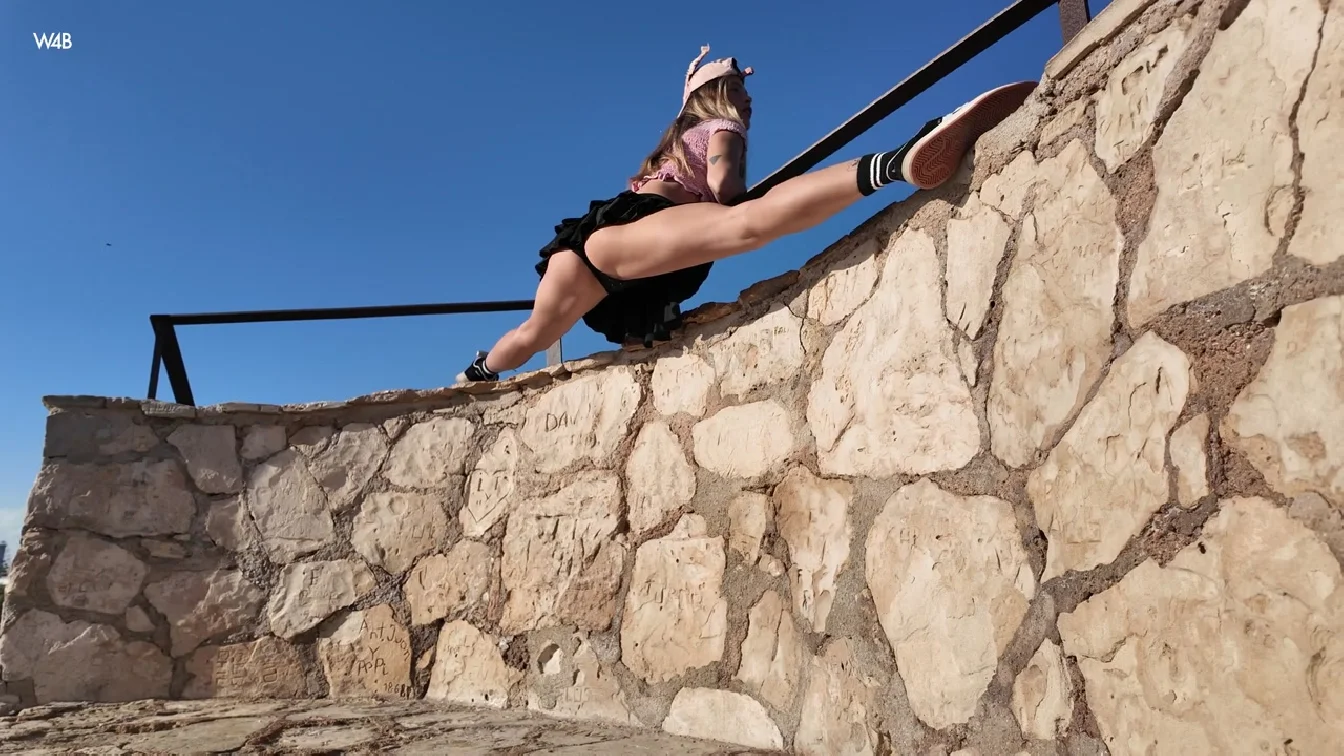 Watch4Beauty Irene Rouse Sexy In A Cap Backstage XXX